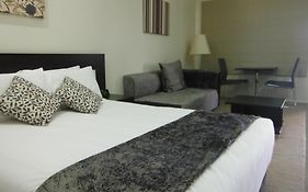 Injune Motor Inn